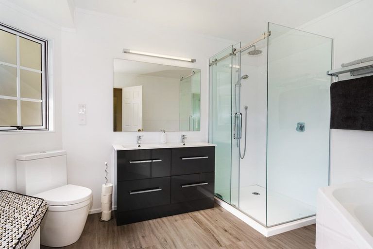 Photo of property in 10 Pohutukawa Place, Maunu, Whangarei, 0110