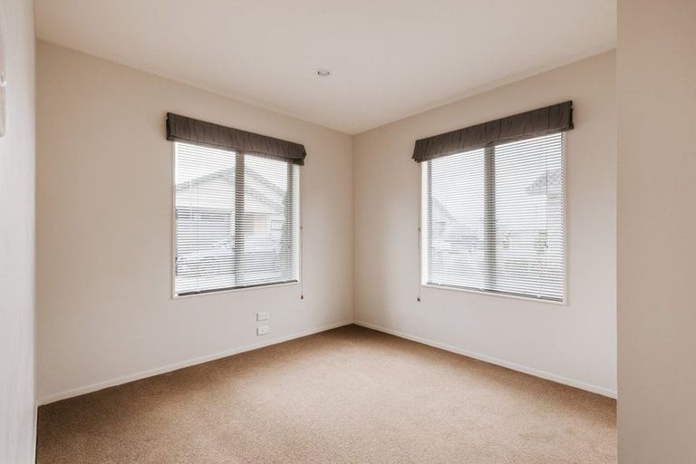 Photo of property in 39 Scoria Close, Pyes Pa, Tauranga, 3112