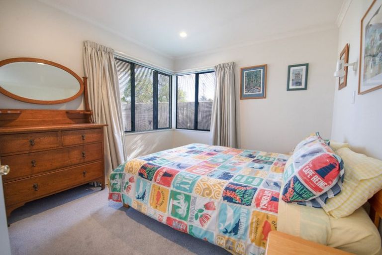 Photo of property in 24c The Esplanade, Westshore, Napier, 4110