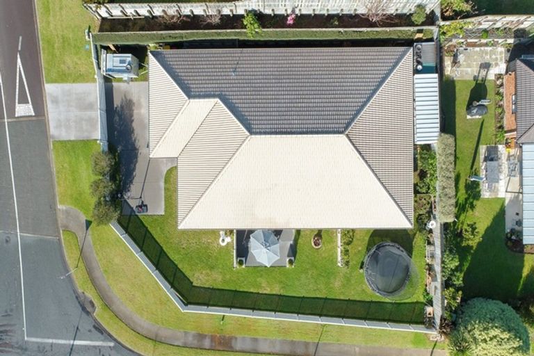 Photo of property in 2 Amy Place, Pyes Pa, Tauranga, 3112