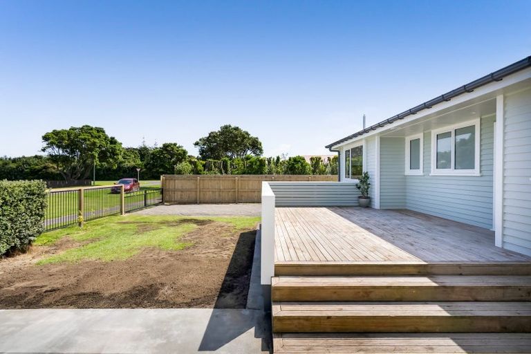 Photo of property in 35 Dorset Street, Opunake, 4616