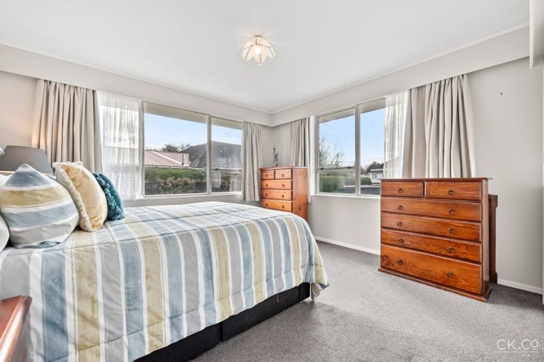 Photo of property in 12a Raukawa Grove, Trentham, Upper Hutt, 5018