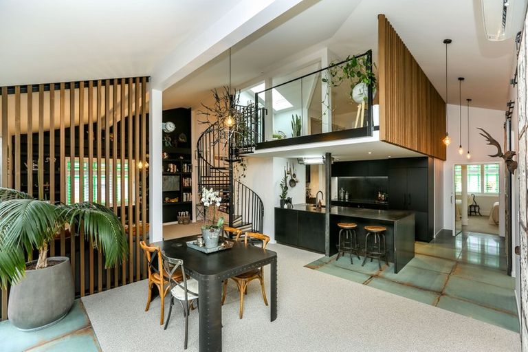 Photo of property in 22 Henui Street, Strandon, New Plymouth, 4312