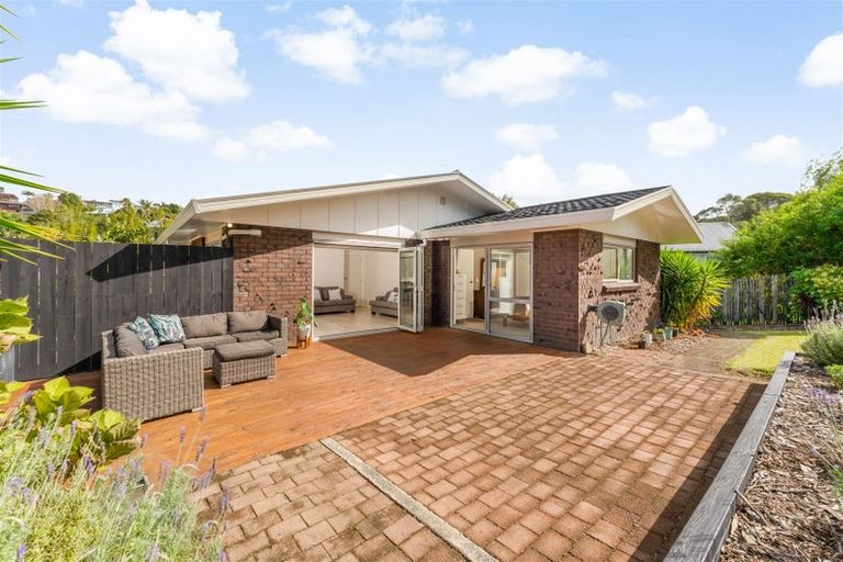 Photo of property in 79 John Downs Drive, Browns Bay, Auckland, 0630