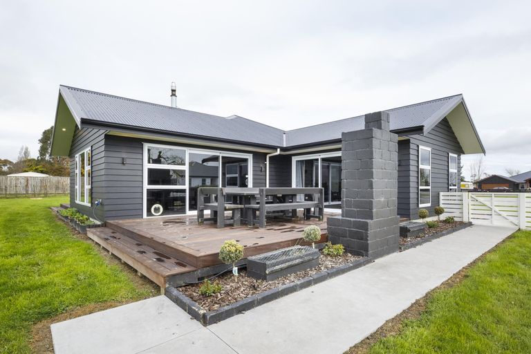 Photo of property in 733 Stoney Creek Road, Bunnythorpe, Palmerston North, 4470