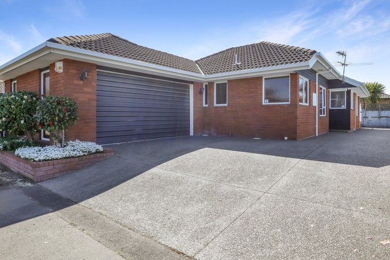 Photo of property in 1/61a Strathfield Avenue, Dallington, Christchurch, 8061