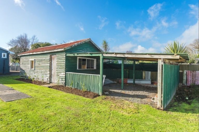 Photo of property in 19 Field Street, Aramoho, Whanganui, 4500