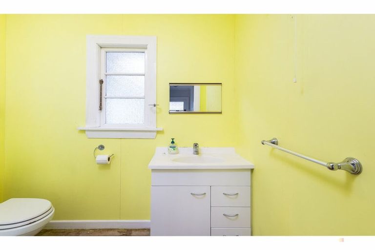 Photo of property in 39 Wilkin Street, Waimate, 7924