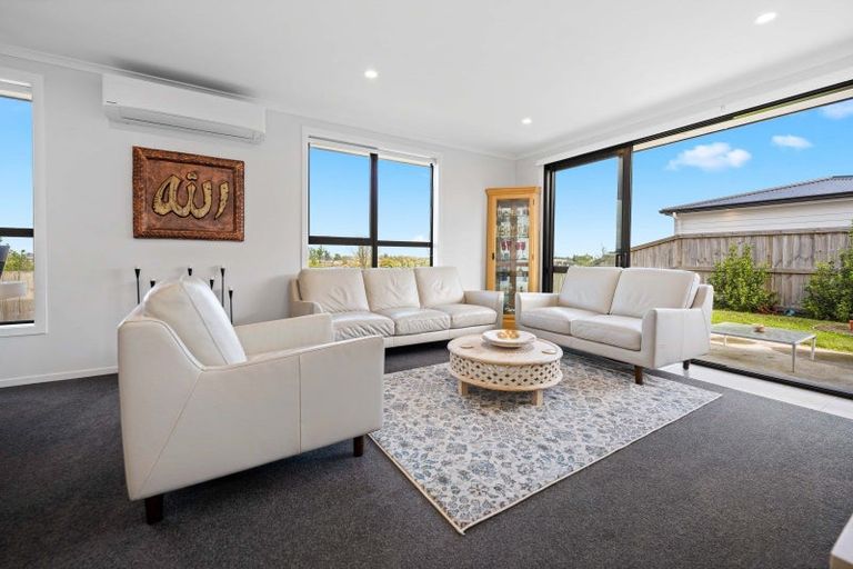 Photo of property in 48 Pragma Rise, Rototuna North, Hamilton, 3210