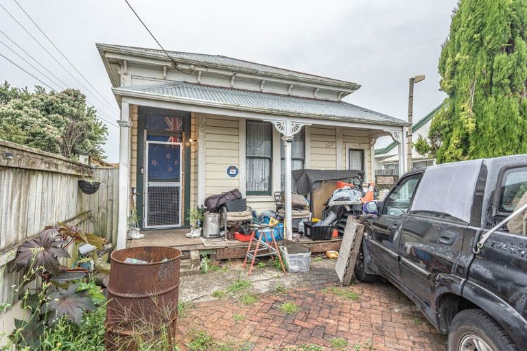 Photo of property in 224 Heads Road, Gonville, Whanganui, 4501