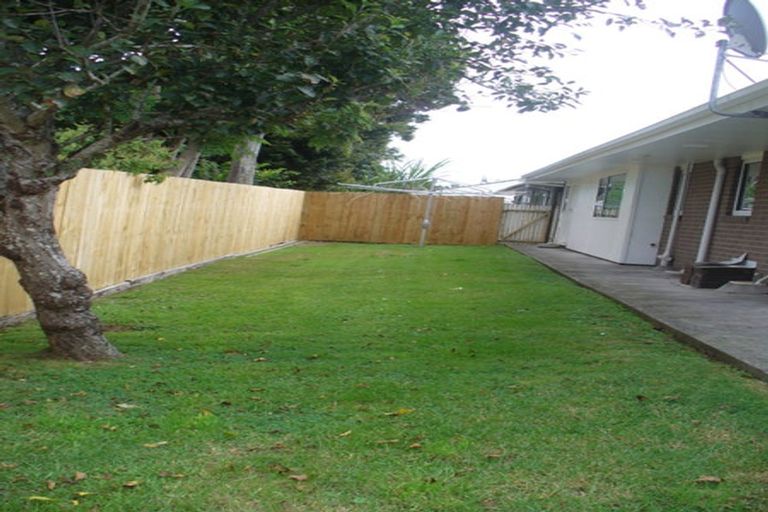 Photo of property in 1/10a Lupton Road, Manurewa, Auckland, 2102