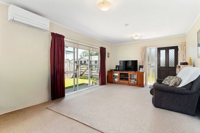 Photo of property in 4 Seddon Street, Carterton, 5713