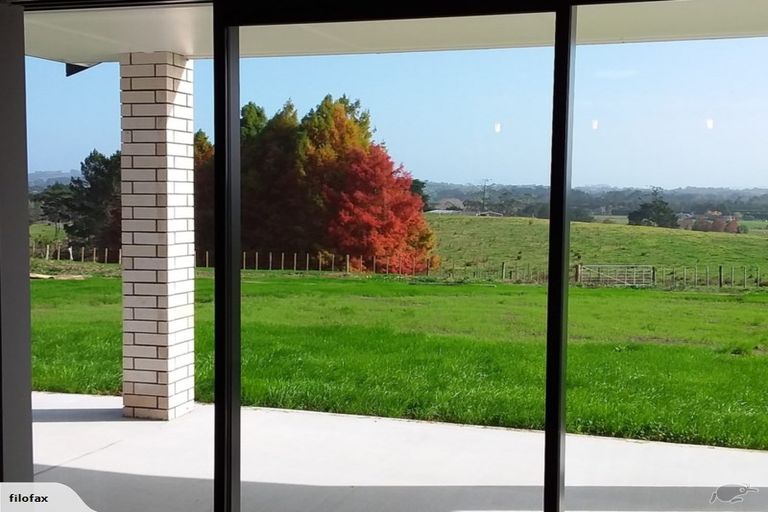 Photo of property in 115 Nixon Road, Taupaki, Henderson, 0782