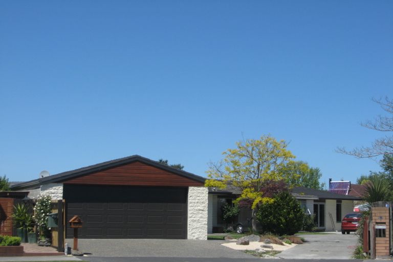 Photo of property in 19 Manuel Place, Bishopdale, Christchurch, 8053