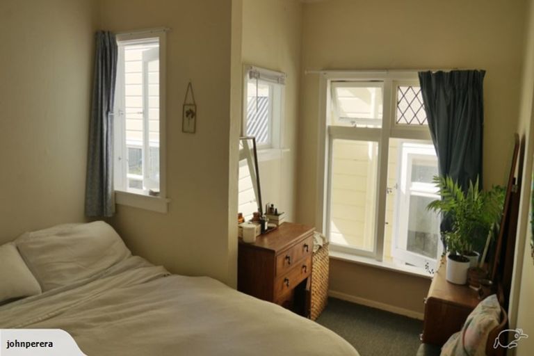 Photo of property in 19 George Street, Thorndon, Wellington, 6011