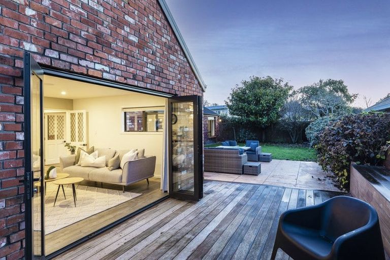 Photo of property in 54 Regency Crescent, Redwood, Christchurch, 8051