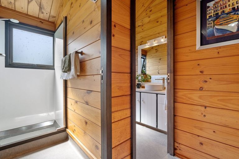 Photo of property in 63 Kaipikari Road Upper, Urenui, 4375