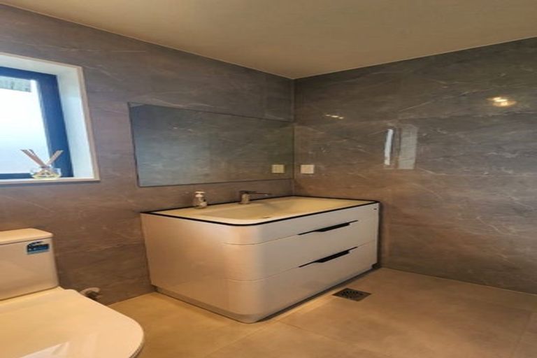 Photo of property in 4b Hazards Road, Weymouth, Auckland, 2103