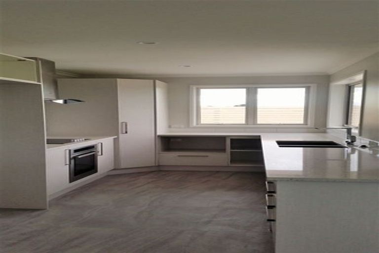 Photo of property in 10 Wiersma Lane, Wigram, Christchurch, 8025