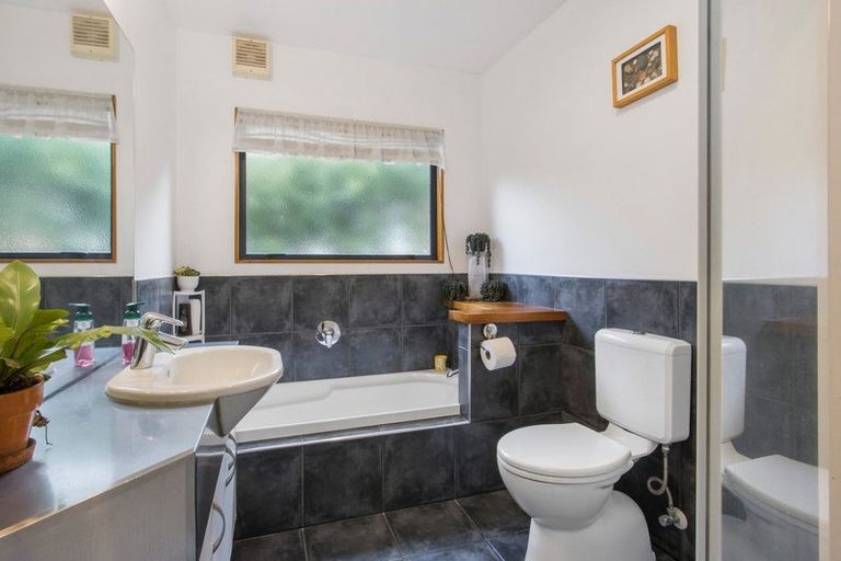 Photo of property in 28 Owen Place, Omokoroa, 3114