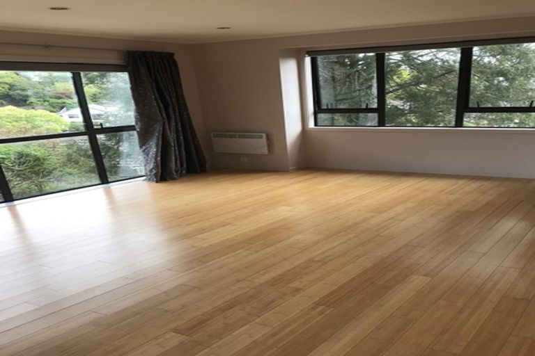 Photo of property in 57 Powrie Street, Glenfield, Auckland, 0629