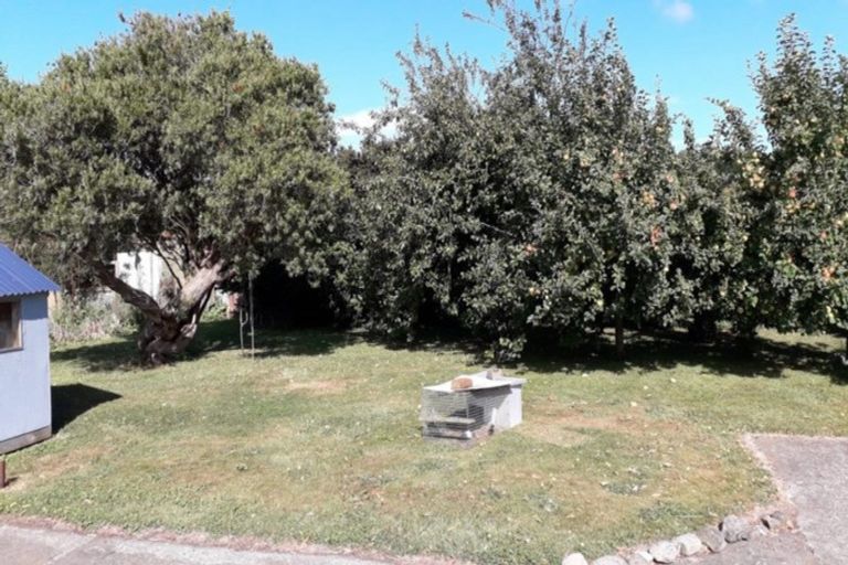 Photo of property in 72 Stanly Street, Eketahuna, 4900
