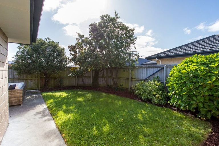 Photo of property in 98 Condell Avenue, Papanui, Christchurch, 8053