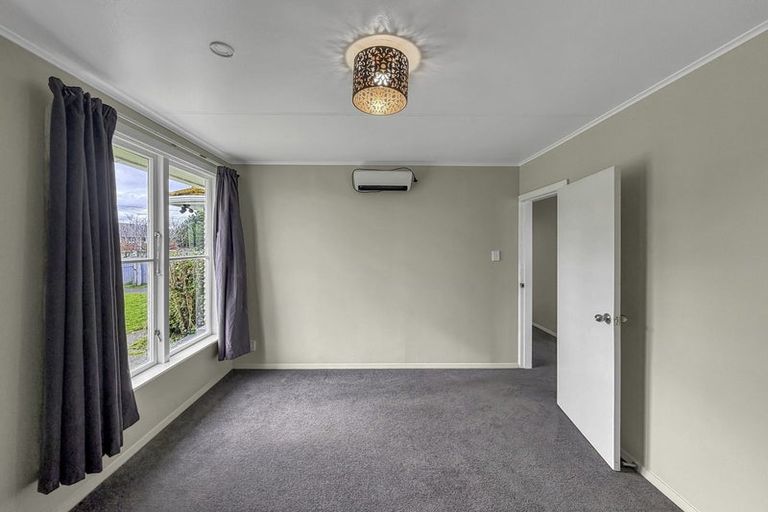 Photo of property in 19 Armstrong Place, Gonville, Whanganui, 4501