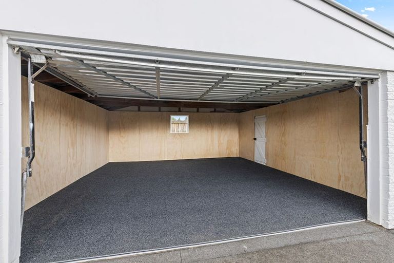 Photo of property in 452a Bower Avenue, Parklands, Christchurch, 8083