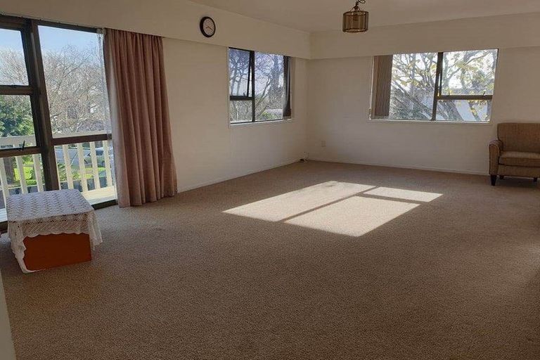 Photo of property in 1/17 Butley Drive, Farm Cove, Auckland, 2012