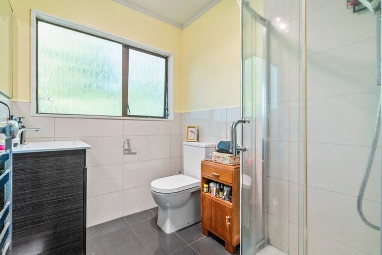 Photo of property in 12 Lendenfeld Drive, Papatoetoe, Auckland, 2025