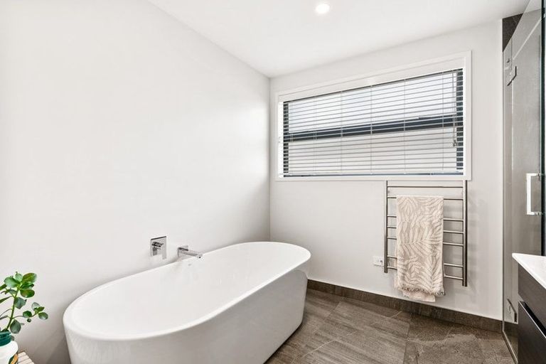 Photo of property in 23 Josh Road, Huapai, Kumeu, 0810