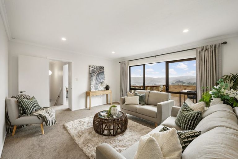 Photo of property in 83 Beazley Avenue, Paparangi, Wellington, 6037