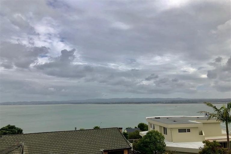 Photo of property in 51 Hadfield Street, Beach Haven, Auckland, 0626