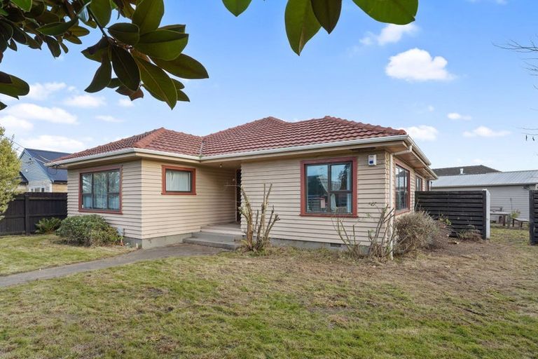Photo of property in 19 Philpotts Road, Mairehau, Christchurch, 8052