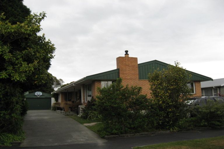 Photo of property in 42 Whitby Street, Burnside, Christchurch, 8053