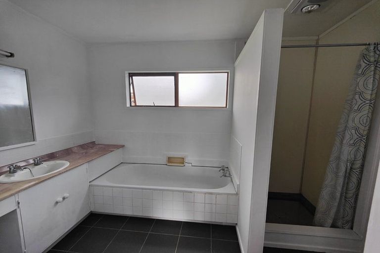 Photo of property in 4 Derrimore Heights, Clover Park, Auckland, 2019