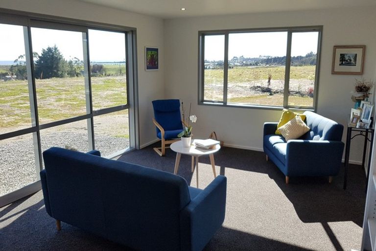 Photo of property in 14 Takutai Terrace, Ruatapu, Hokitika, 7883