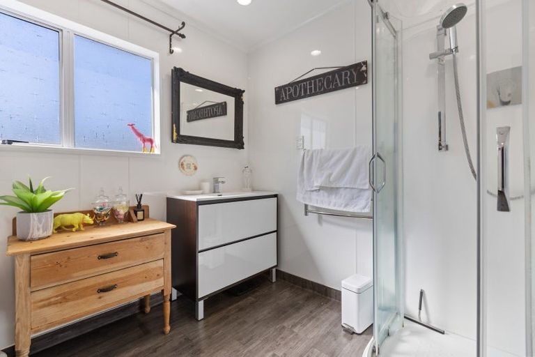 Photo of property in 14 Cumming Street, Okato, 4335