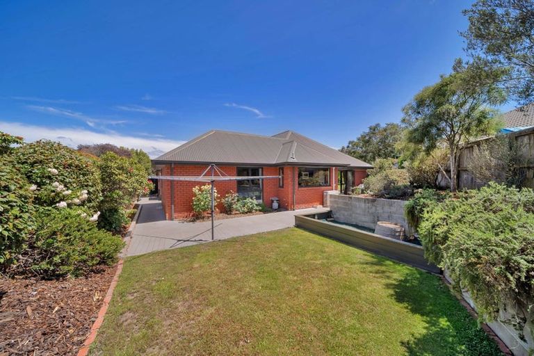 Photo of property in 2 Timbers Lane, Parklands, Christchurch, 8083