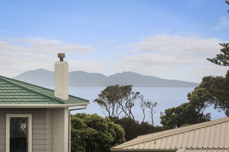 Photo of property in 22 Dillon Street, Waihi Beach, 3611