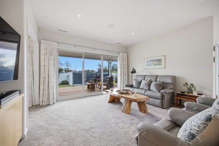 Photo of property in 89 Cashmere Road, Cashmere, Christchurch, 8022