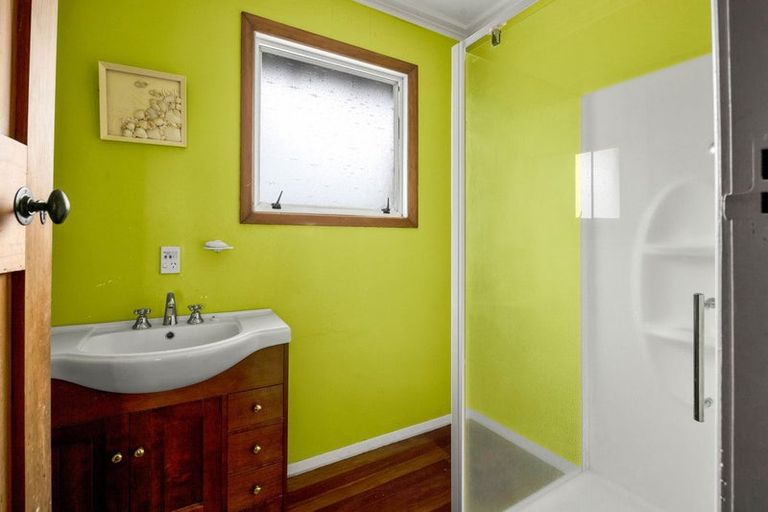 Photo of property in 17 Caplen Street, Hawera, 4610