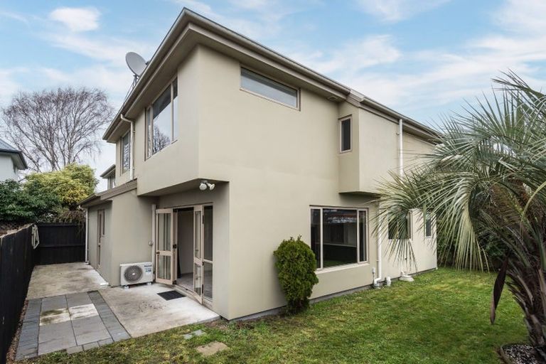 Photo of property in 4/17 Longley Place, Addington, Christchurch, 8024