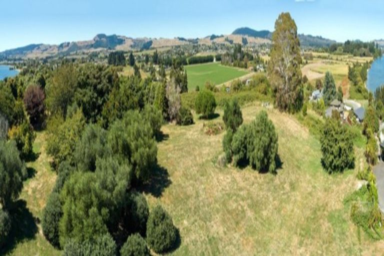 Photo of property in 20 Iriirikapua Parade, Owhata, Rotorua, 3010