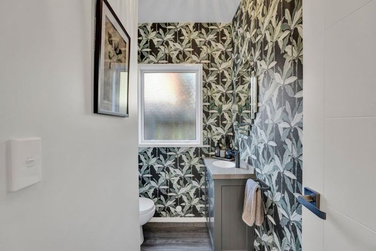 Photo of property in 14a Clawton Street, Westown, New Plymouth, 4310