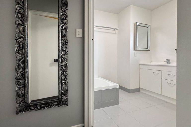 Photo of property in 2/68 Trafalgar Street, St Albans, Christchurch, 8014