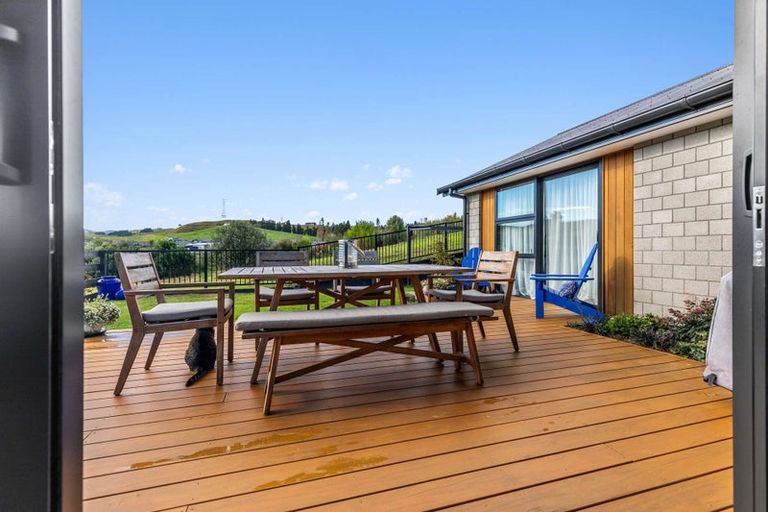 Photo of property in 30 Hayward Place, Ohauiti, Tauranga, 3112