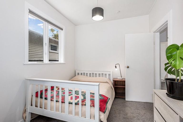 Photo of property in 26 Miro Street, Eastbourne, Lower Hutt, 5013