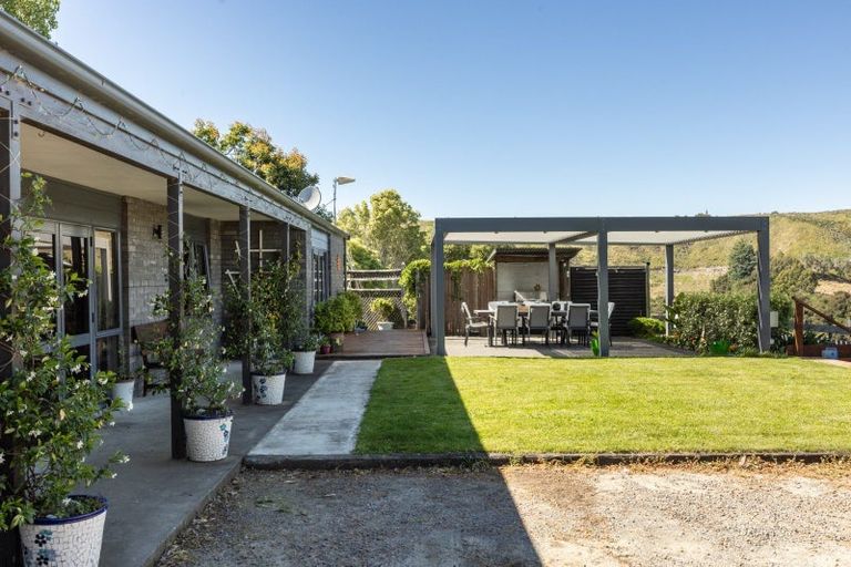 Photo of property in 537 Apley Road, Puketapu, Napier, 4184